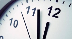 العمل النيابية تطالب بمراجعة “التوقيت الصيفي” وتدعو لتأخير الدوام ساعة حفاظاً على سلامة المواطنين