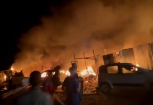 إسرائيل تشن غارات على رفح في قطاع غزة