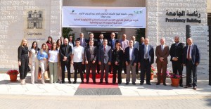 رئيس جامعة البترا يفتتح مختبر التكنولوجيا المالية الممول من شركة "نور المال"