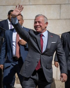 الملك في وسط البلد