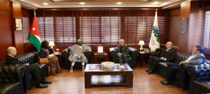 " تجارة عمان" تبحث العلاقات الاقتصادية مع بنين