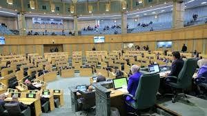 مناقشة المنح والقروض الجامعية في مجلس النواب الإثنين