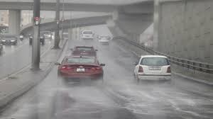 الأرصاد الجوية : أمطار متوسطة الى غزيرة ورياح قوية واضطرابات جوية متتالية تؤثر على المملكة خلال الأيام المقبلة.