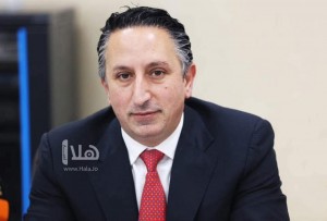 ردًّا على ما جاء على لسان غسّان الحسن، عضو لجنة التحكيم في برنامج شاعر المليون:  «لقد أخطأ وتجنّى