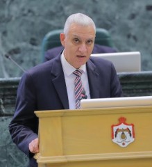 العموش يطالب بالعودة إلى التعيين على مخزون ديوان الخدمة