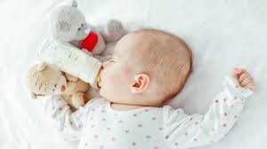 بعد فرنسا.. أميركا تسجل تسمم عشرات الأطفال بحليب ملوث